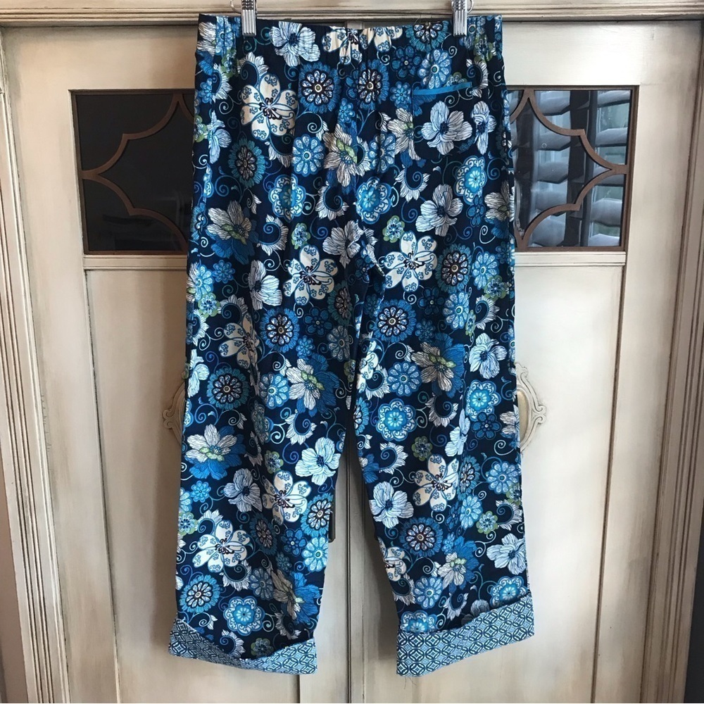EUC Vera Bradley Cropped Lounge Pants - Picture 5 of 7